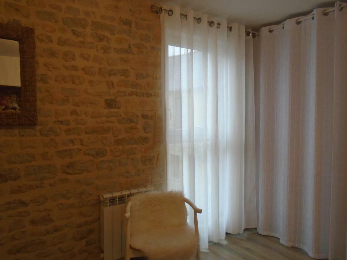 la colombe Villa Formigny Exterior foto